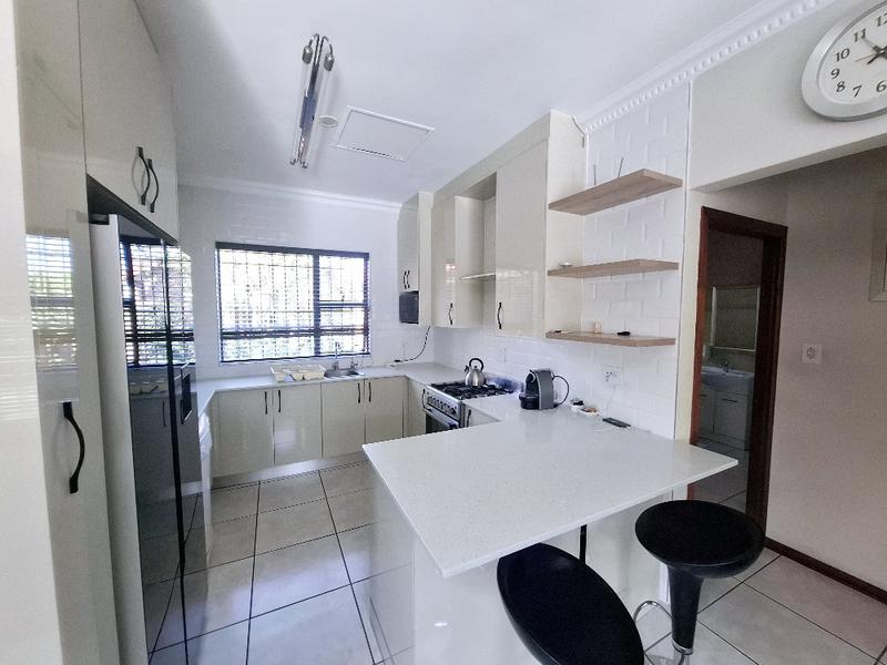 To Let 2 Bedroom Property for Rent in Woodmead Gauteng