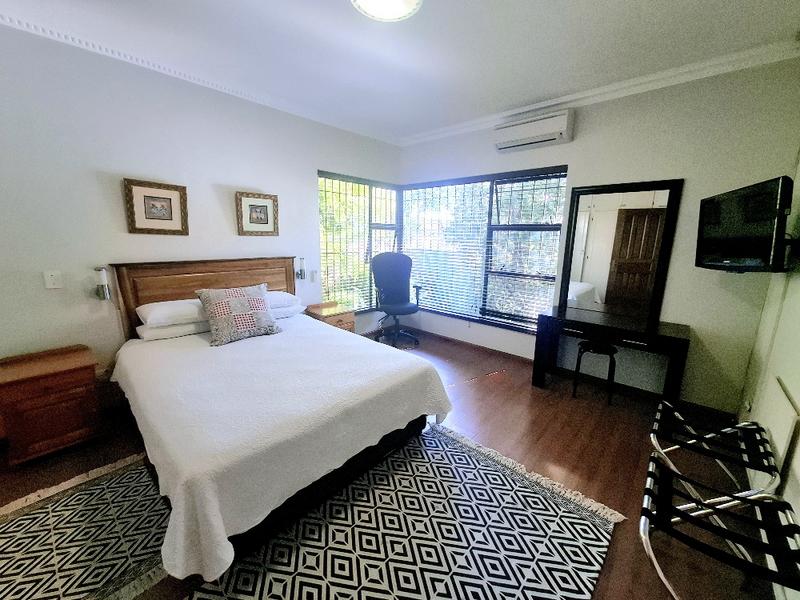 To Let 2 Bedroom Property for Rent in Woodmead Gauteng