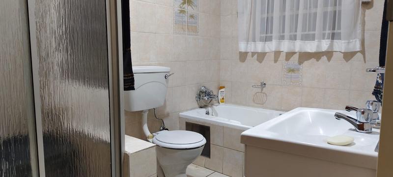 To Let 2 Bedroom Property for Rent in Brentwood Park Gauteng