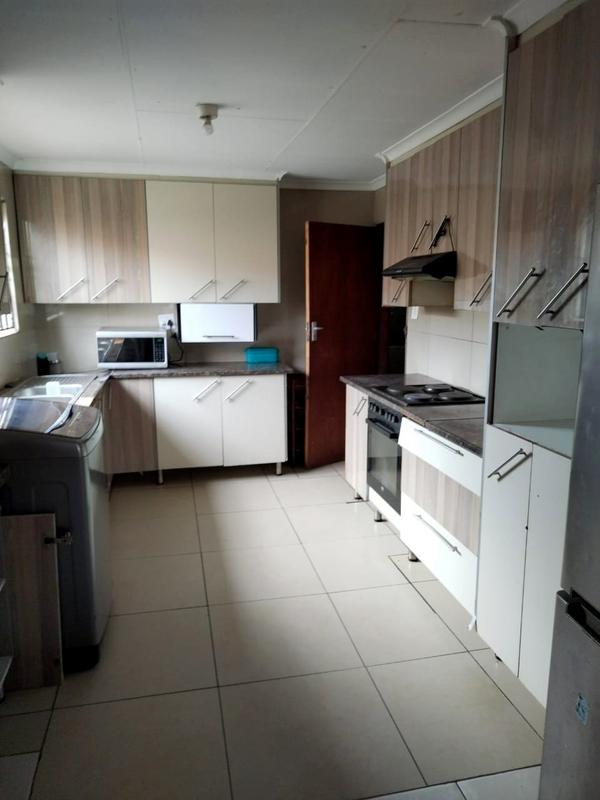 4 Bedroom Property for Sale in Lawley Gauteng