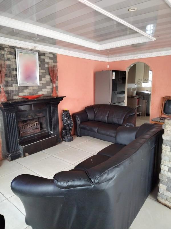 4 Bedroom Property for Sale in Lawley Gauteng