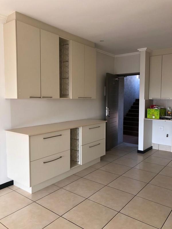 2 Bedroom Property for Sale in Barbeque Downs Gauteng