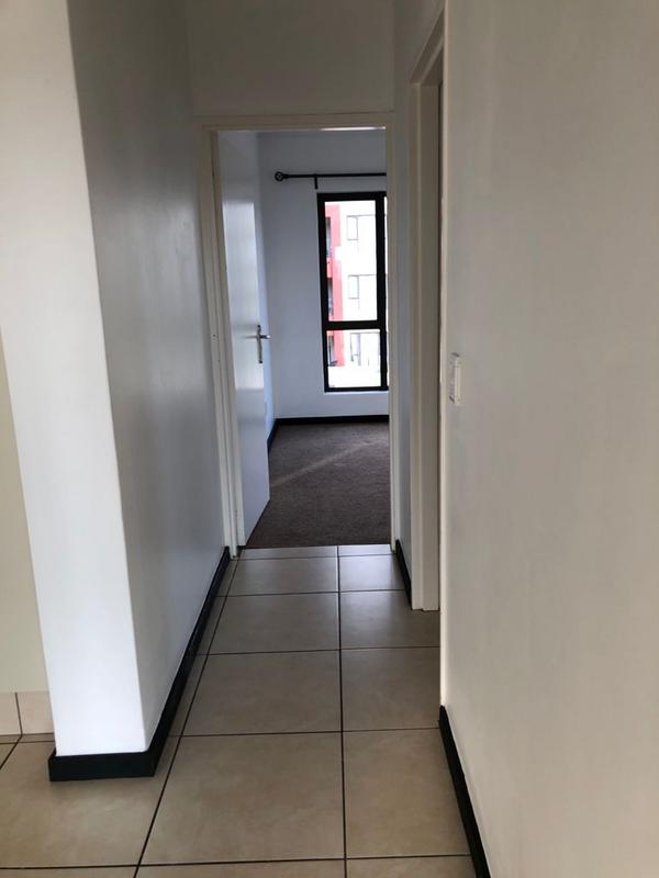 2 Bedroom Property for Sale in Barbeque Downs Gauteng