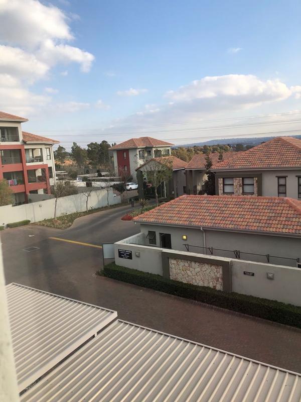 2 Bedroom Property for Sale in Barbeque Downs Gauteng