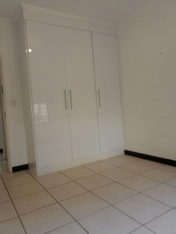 2 Bedroom Property for Sale in Sunninghill Gauteng