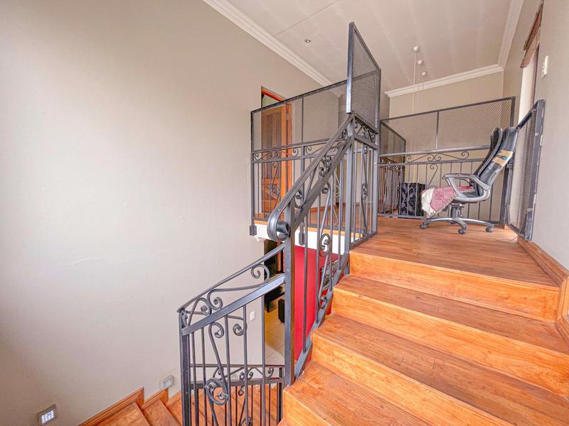 6 Bedroom Property for Sale in Midstream Estate Gauteng