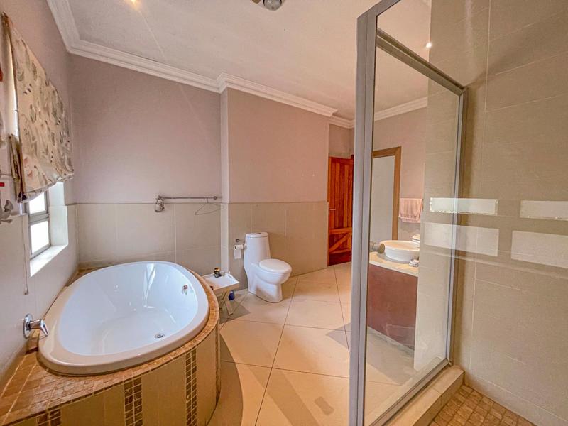 6 Bedroom Property for Sale in Midstream Estate Gauteng