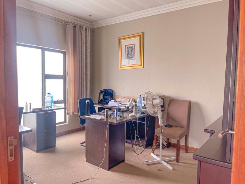 6 Bedroom Property for Sale in Midstream Estate Gauteng