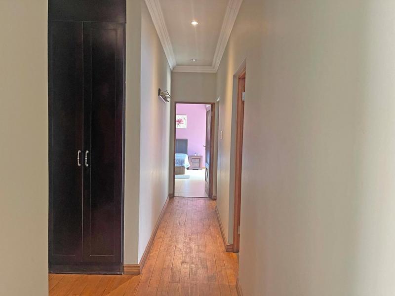 6 Bedroom Property for Sale in Midstream Estate Gauteng