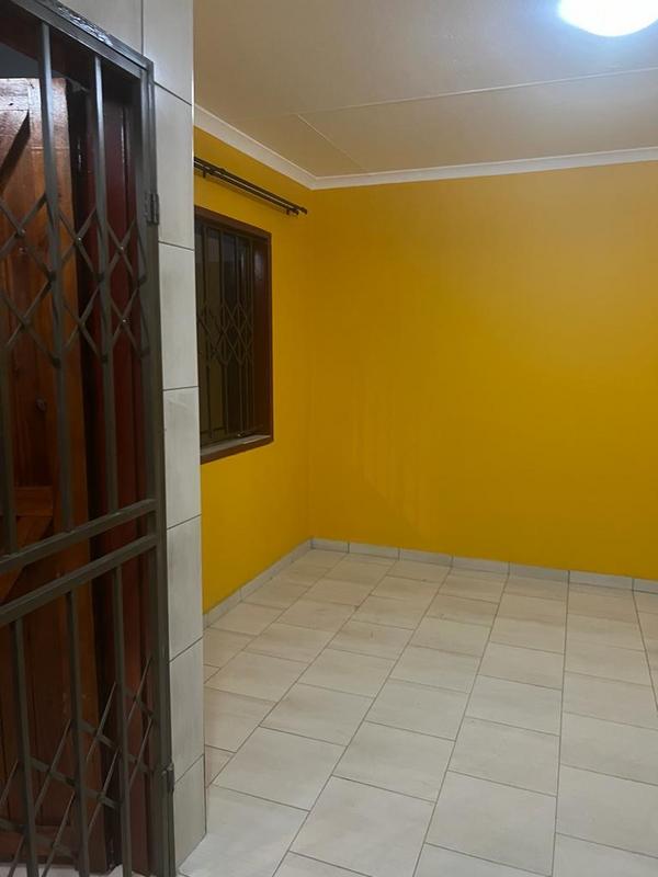 To Let 2 Bedroom Property for Rent in Lufhereng Gauteng