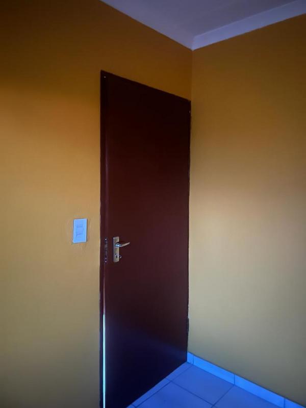 To Let 2 Bedroom Property for Rent in Lufhereng Gauteng