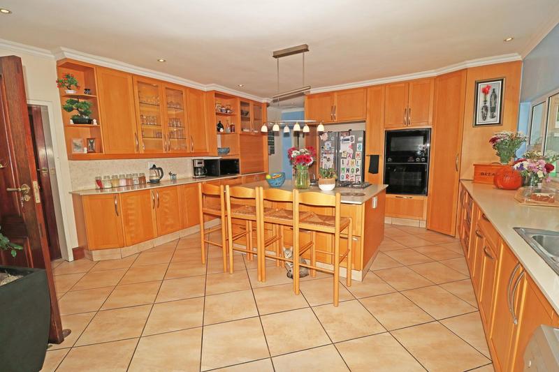 6 Bedroom Property for Sale in Lambton Gauteng