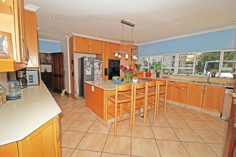 6 Bedroom Property for Sale in Lambton Gauteng