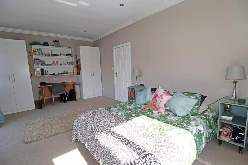 6 Bedroom Property for Sale in Lambton Gauteng