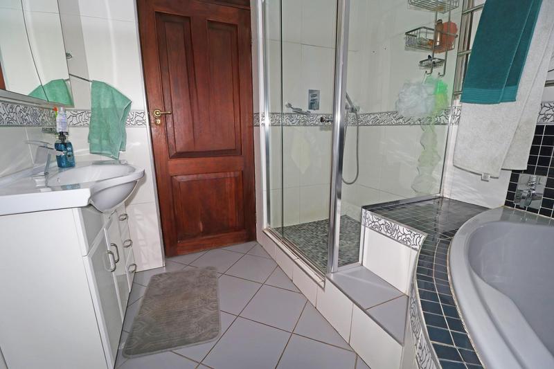 6 Bedroom Property for Sale in Lambton Gauteng