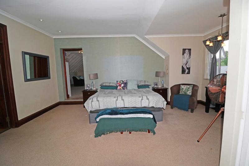 6 Bedroom Property for Sale in Lambton Gauteng