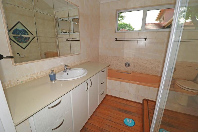 6 Bedroom Property for Sale in Lambton Gauteng