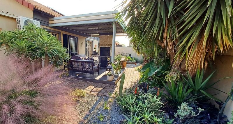 2 Bedroom Property for Sale in Annlin Gauteng