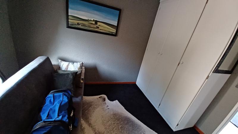 2 Bedroom Property for Sale in Annlin Gauteng