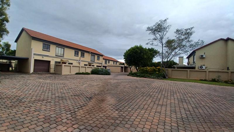 2 Bedroom Property for Sale in Annlin Gauteng