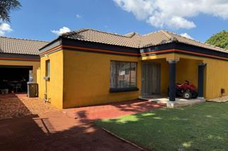 4 Bedroom Property for Sale in Chantelle Gauteng