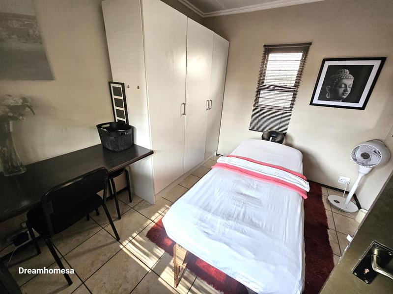 To Let 2 Bedroom Property for Rent in Rivonia Gauteng