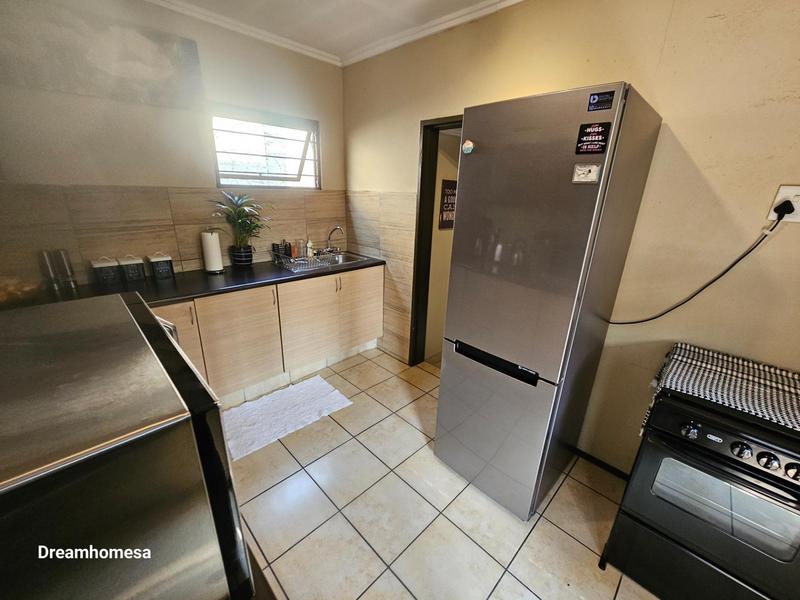 To Let 2 Bedroom Property for Rent in Rivonia Gauteng
