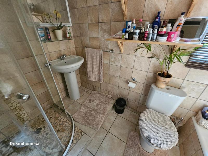 To Let 2 Bedroom Property for Rent in Rivonia Gauteng