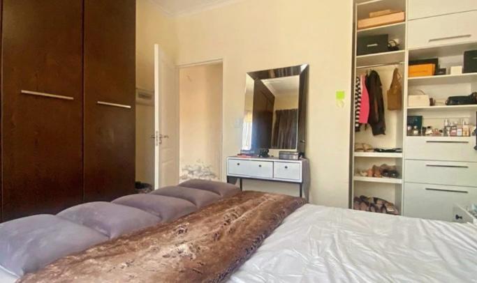 2 Bedroom Property for Sale in Oakdene Gauteng