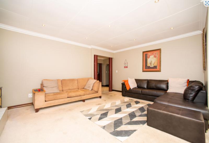 4 Bedroom Property for Sale in Highway Gardens Gauteng