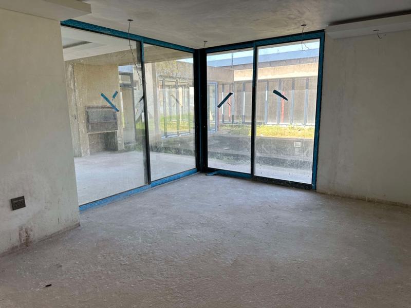 5 Bedroom Property for Sale in Waterfall Country Estate Gauteng