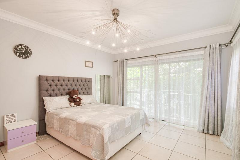 4 Bedroom Property for Sale in Broadacres Gauteng