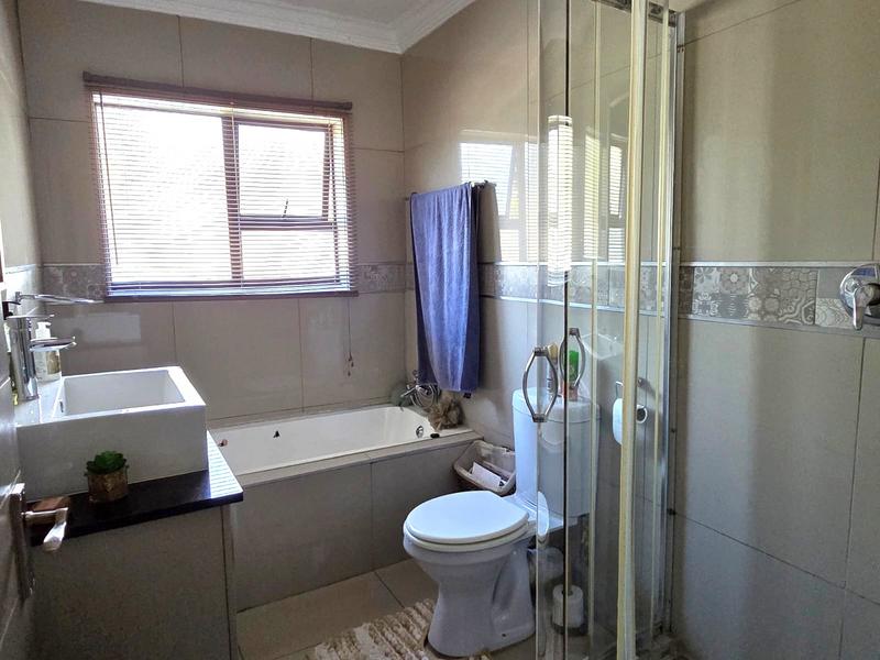 3 Bedroom Property for Sale in Moreleta Park Gauteng