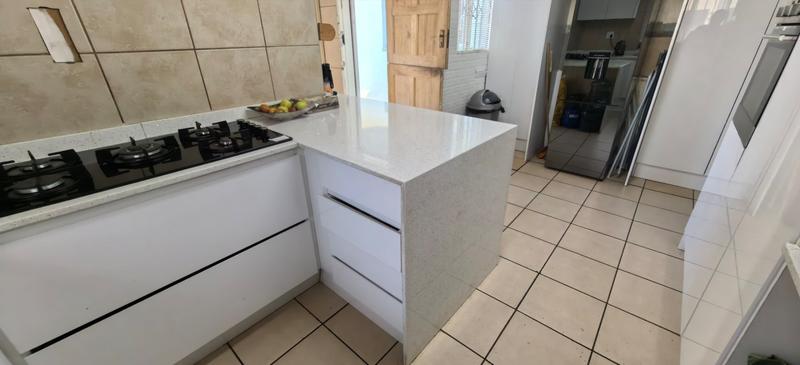4 Bedroom Property for Sale in Witpoortjie Gauteng