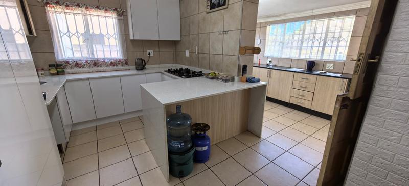 4 Bedroom Property for Sale in Witpoortjie Gauteng