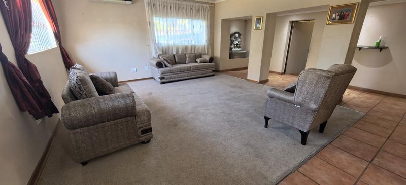4 Bedroom Property for Sale in Witpoortjie Gauteng