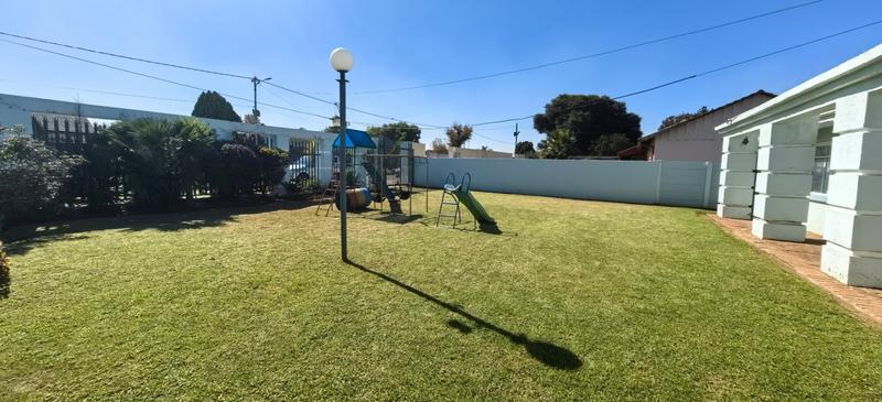 4 Bedroom Property for Sale in Witpoortjie Gauteng