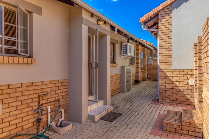 3 Bedroom Property for Sale in Mooikloof Ridge Gauteng