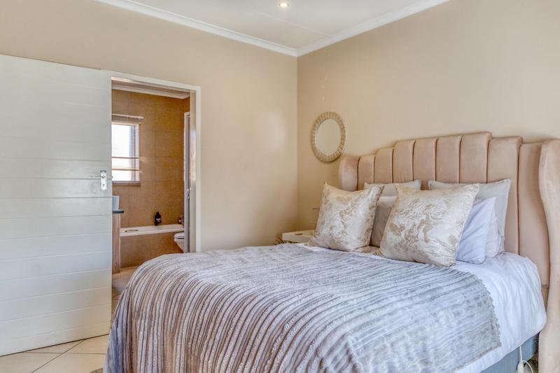 3 Bedroom Property for Sale in Mooikloof Ridge Gauteng