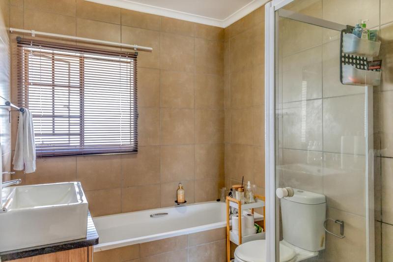 3 Bedroom Property for Sale in Mooikloof Ridge Gauteng