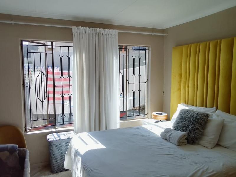 3 Bedroom Property for Sale in Clayville Gauteng