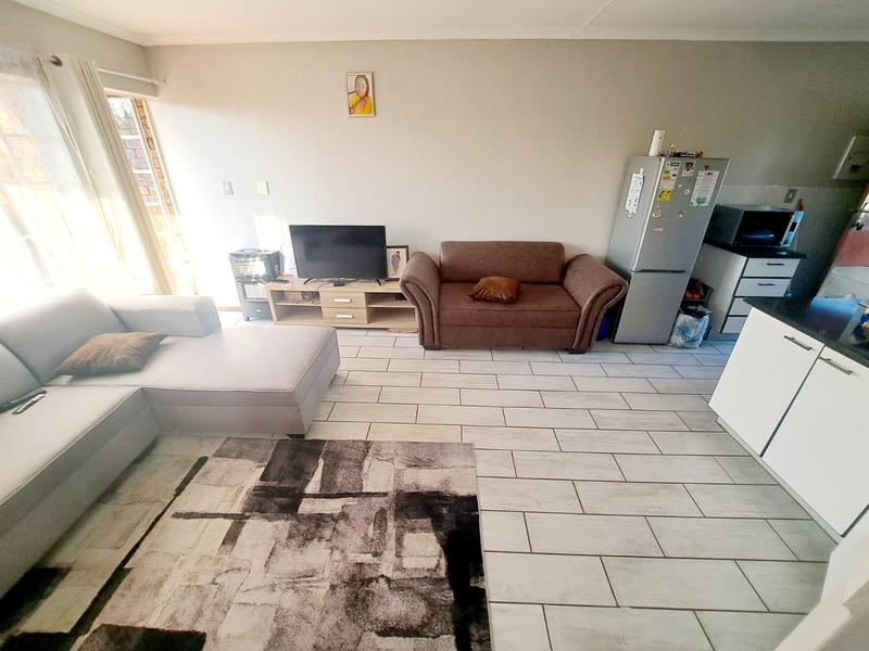 2 Bedroom Property for Sale in Highveld Gauteng