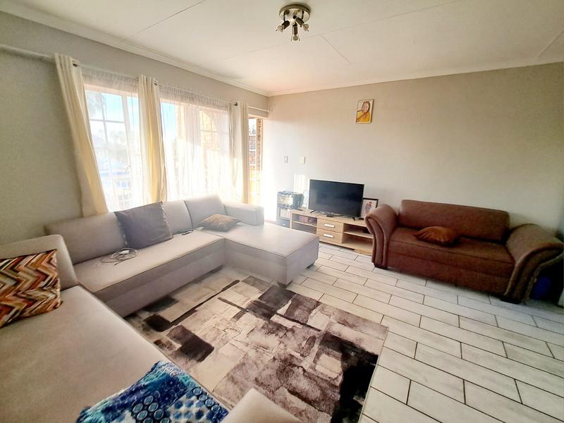 2 Bedroom Property for Sale in Highveld Gauteng