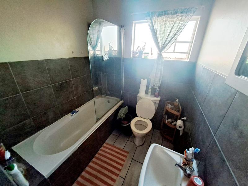 2 Bedroom Property for Sale in Highveld Gauteng