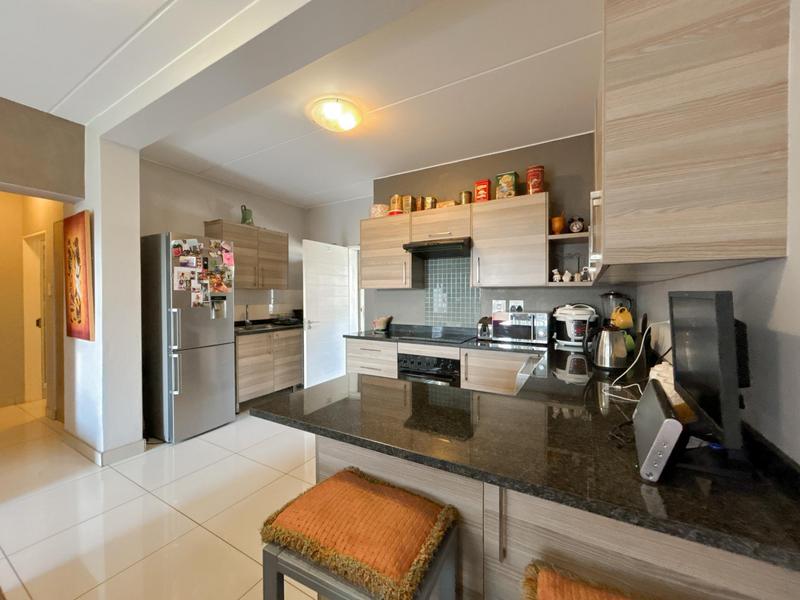 2 Bedroom Property for Sale in Blue Hills Gauteng