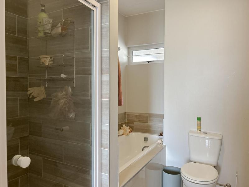 2 Bedroom Property for Sale in Blue Hills Gauteng