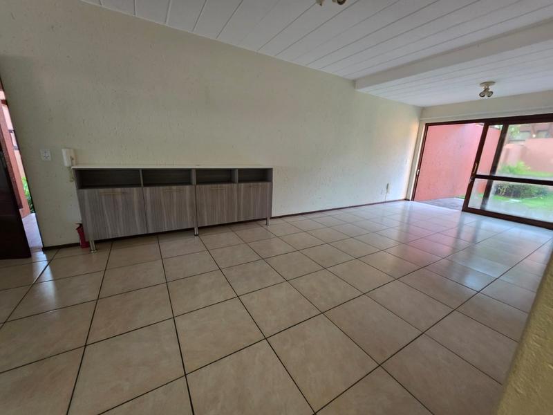 To Let 2 Bedroom Property for Rent in Sunninghill Gauteng