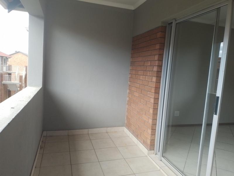 2 Bedroom Property for Sale in Monavoni Gauteng
