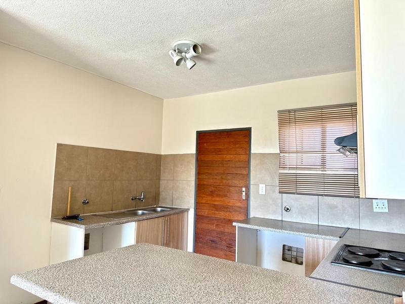 To Let 2 Bedroom Property for Rent in Noordwyk Ext 1 Gauteng