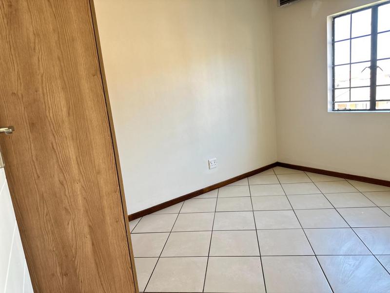 To Let 2 Bedroom Property for Rent in Noordwyk Ext 1 Gauteng
